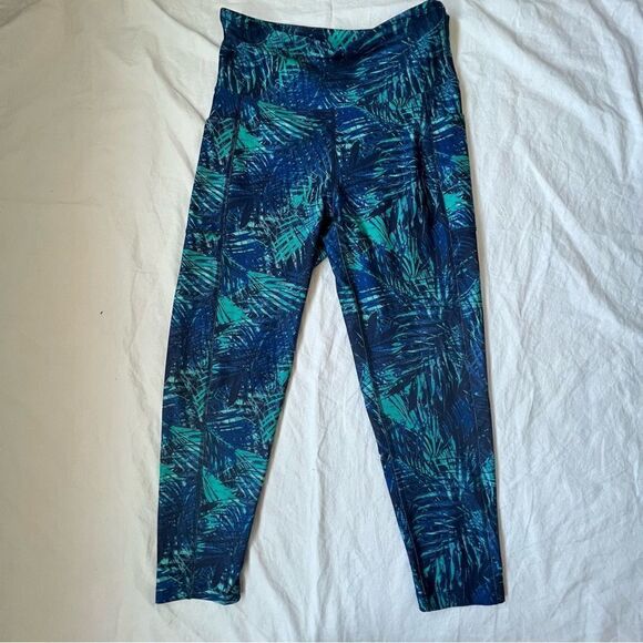 Palm Print Crop Workout Legging - Picture 1 of 3